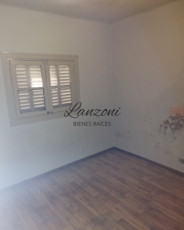 PROPIEDAD CON LOCAL COMERCIAL EN CUCULLÚ - Cód. LBR142CAS/C 