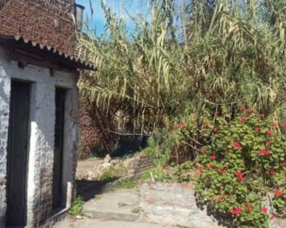 VIVIENDA EN BARRIO LANUSSE, CIUDAD DE LUJÁN - Cód. LBR11CAS