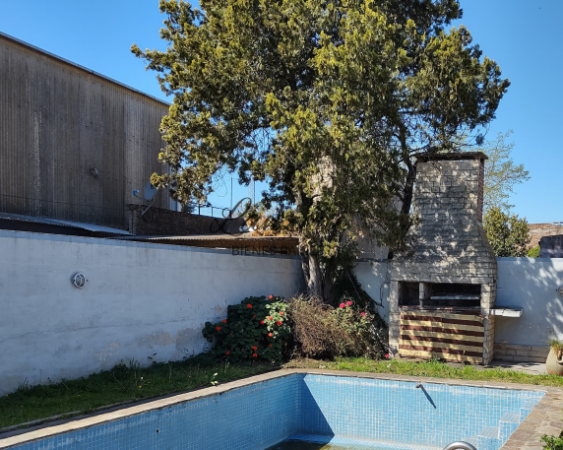 EXCEPCIONAL INMUEBLE A LA VENTA- Cód.LBR57CAS 