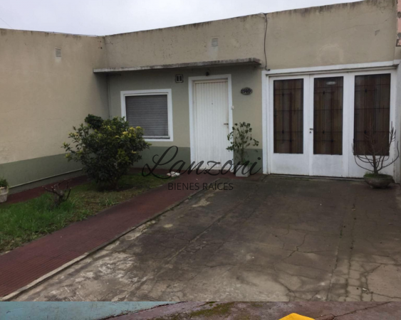 EN VENTA CASA 
